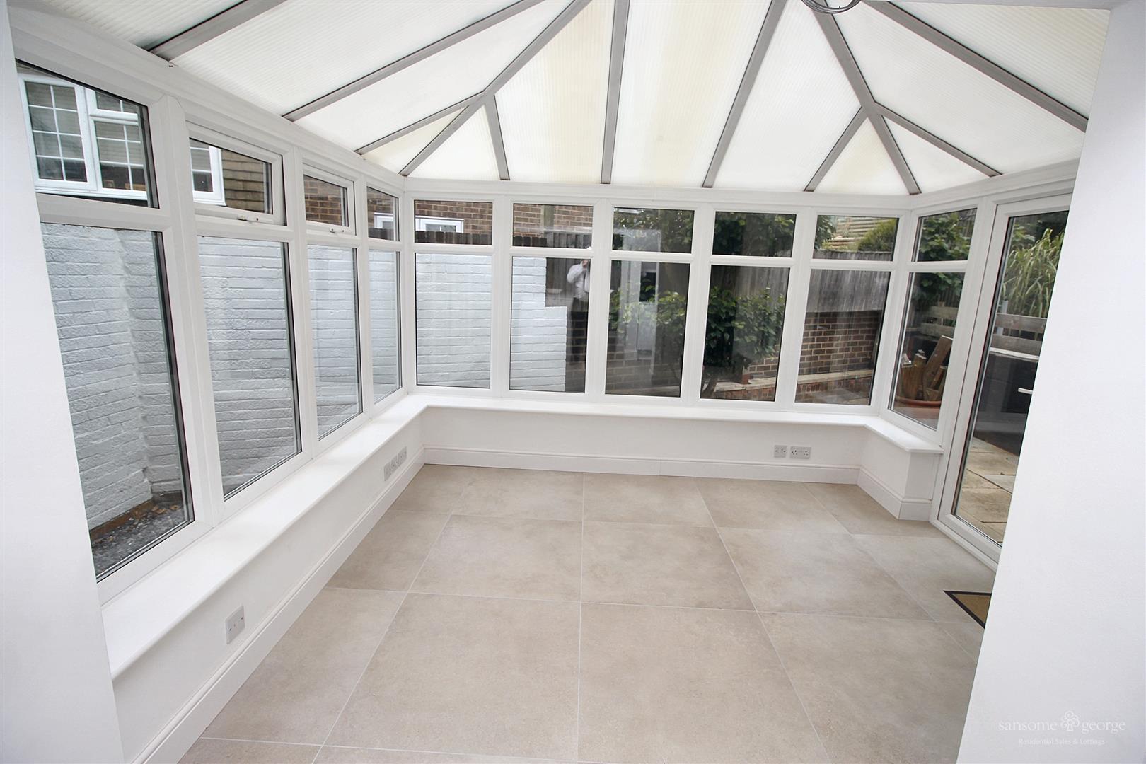 Lower Elmstone Drive, Tilehurst, Reading